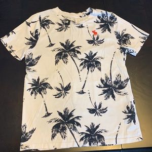 4/$12 Abercrombie Kids T-shirt